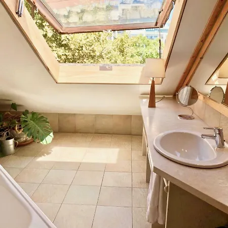 Penthouse With A View In The Centre Lisbon