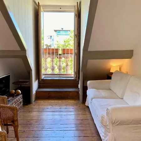 Penthouse With A View In The Centre Lisbon